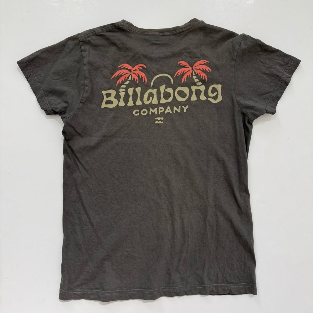 Billabong Charcoal Tee with Red Accents